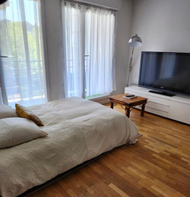 Appartement 2 Pieces 5Min Gare Val D'Europe Parking Inclus Montevrain Exterior photo