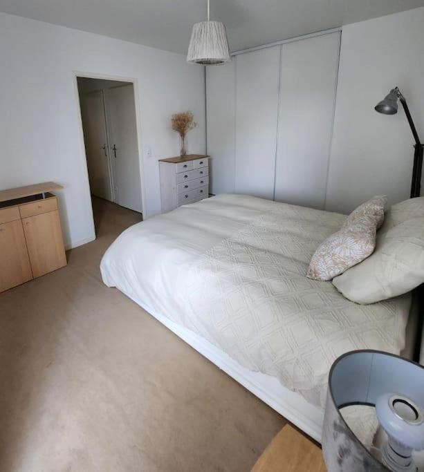 Appartement 2 Pieces 5Min Gare Val D'Europe Parking Inclus Montevrain Exterior photo